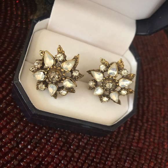 Vintage Jewelry - VTG Opalescent & Rhinestone Screw-Back Earrings